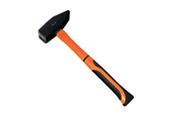 Молоток ВИХРЬ квадратный боёк, фиберглассовая двухкомпонентная ручка 800гр. 73/6/8/7 Молоток ВИХРЬ квадратный боёк, фиберглассовая двухкомпонентная ручка 800гр. 73/6/8/7